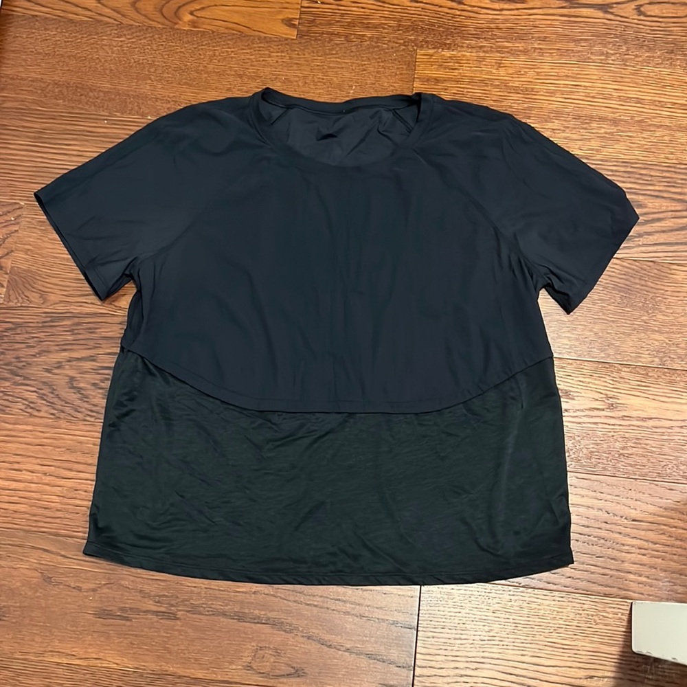Lululemon short sleeve top
